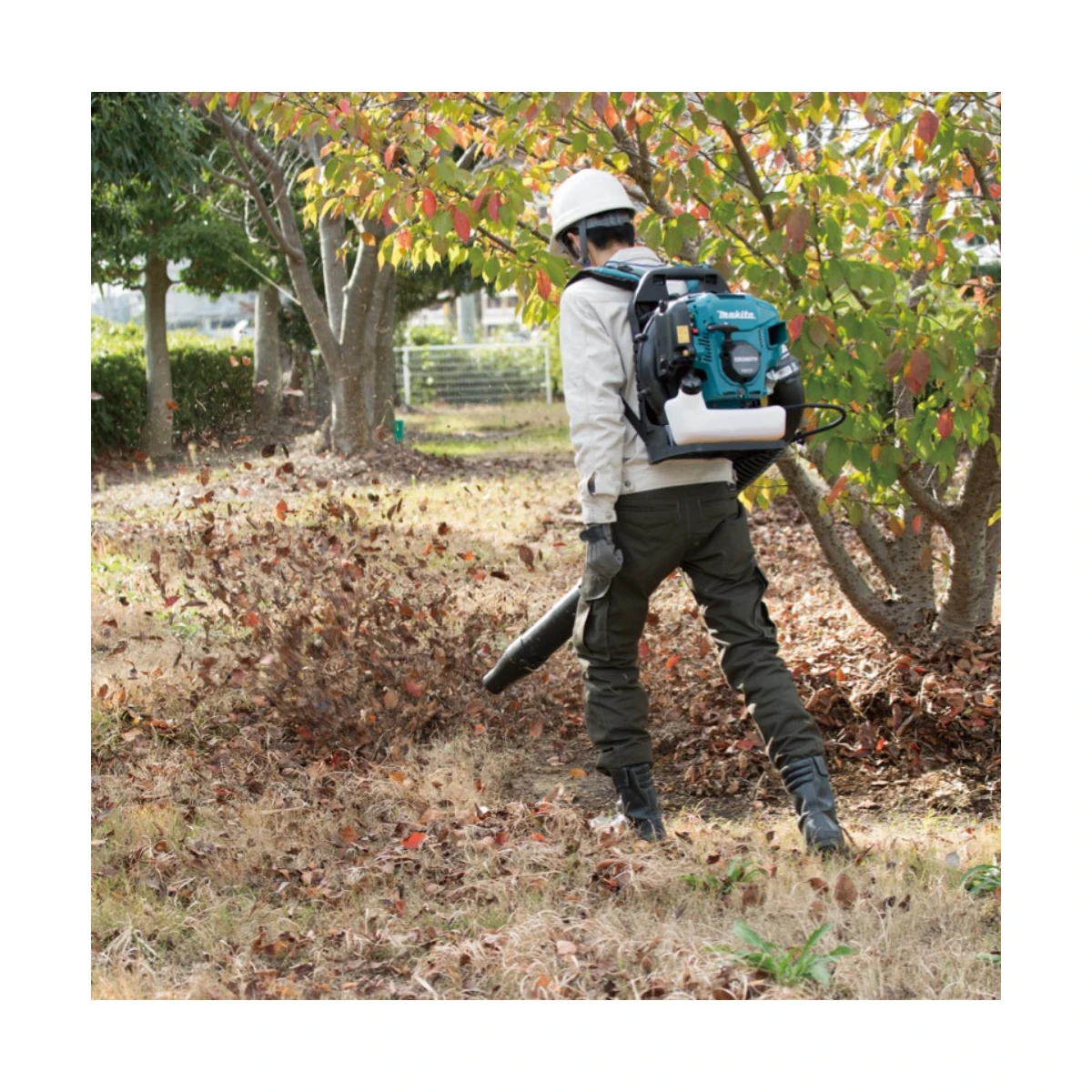 Makita EB5300TH 52.5 սմ³ քառատակտ ուսապարկային բենզինային օդամղիչ