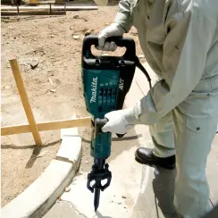 Էլեկտրական հարվածային մուրճ 1510 Վտ / 26.5 Ջ Makita HM1317CB