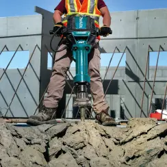 Էլեկտրական հարվածային մուրճ 2000 Վտ / 72.8 Ջ Makita HM1812