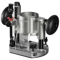 Makita RT0702CX2J 710 W router