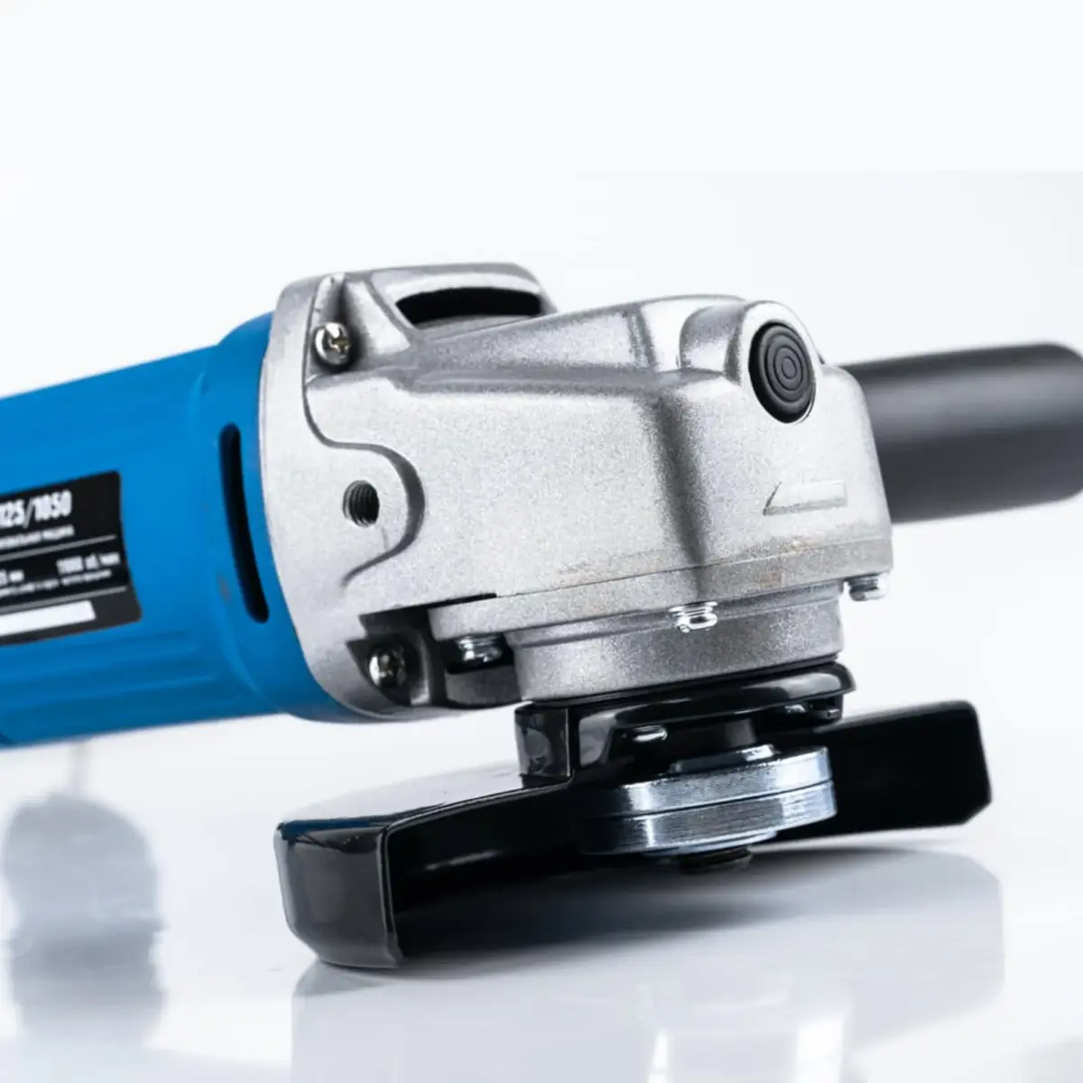 Угловая шлифовальная машина WORKMASTER УШМ-125/1050 125 мм